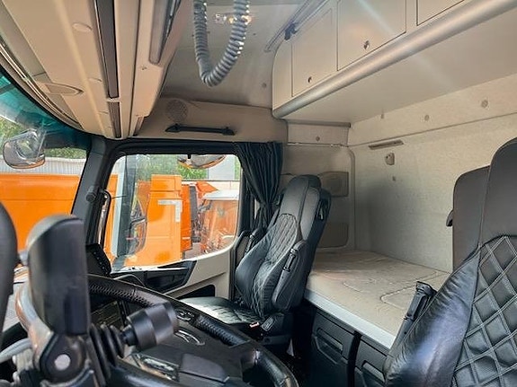 Mercedes-Benz Arocs Lastväxlare 8x4 tridem 14 of 15