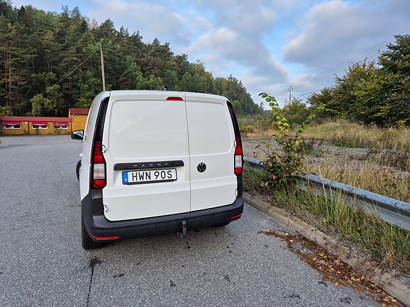Volkswagen Caddy 2 of 3
