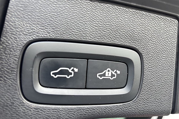 Volvo XC60 16 of 26