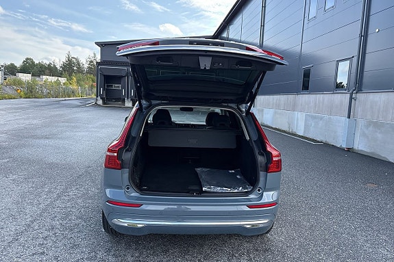 Volvo XC60 15 of 26