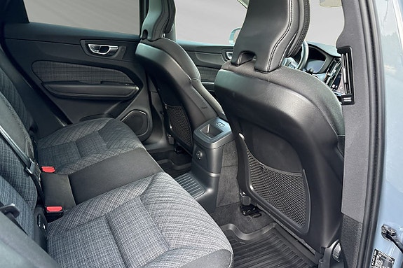 Volvo XC60 11 of 26