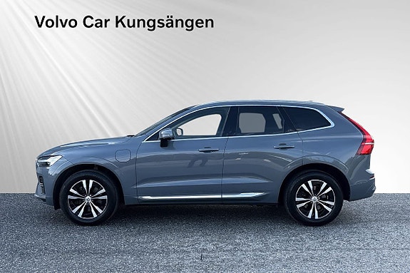 Volvo XC60 3 of 26