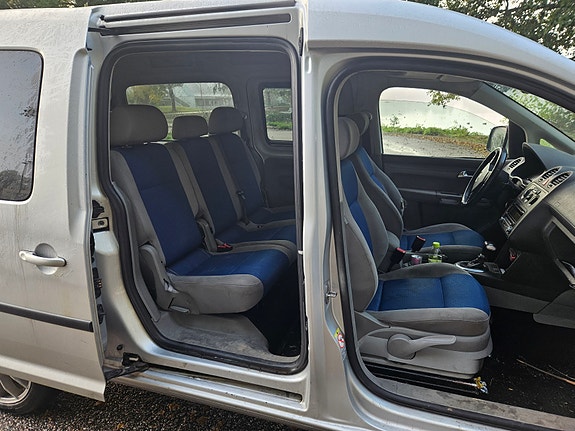 Volkswagen Caddy Maxi 4 of 7