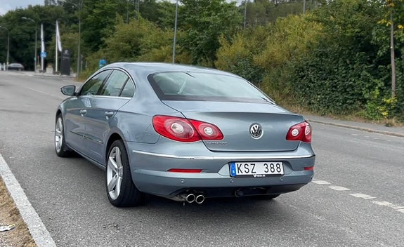 Volkswagen Passat CC 3 of 7