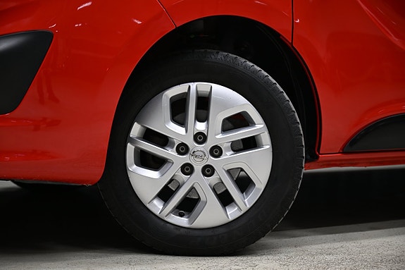 Opel Vivaro 2 of 26