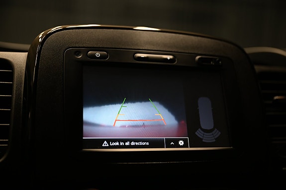 Opel Vivaro 16 of 26