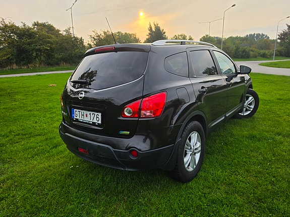 Nissan Qashqai+2 3 of 12