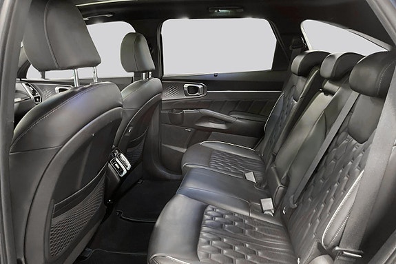 Kia Sorento 11 of 30