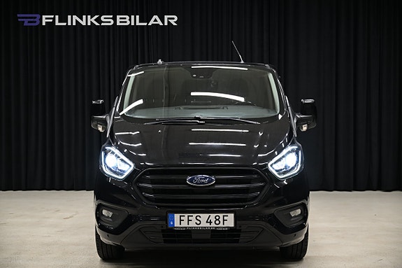 Ford Transit Custom 17 of 30