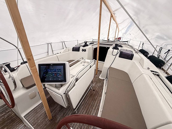Jeanneau Sun Odyssey 409 | 2011 4 of 12