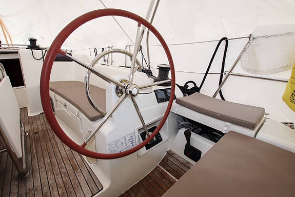 Jeanneau Sun Odyssey 409 | 2011 5 of 12