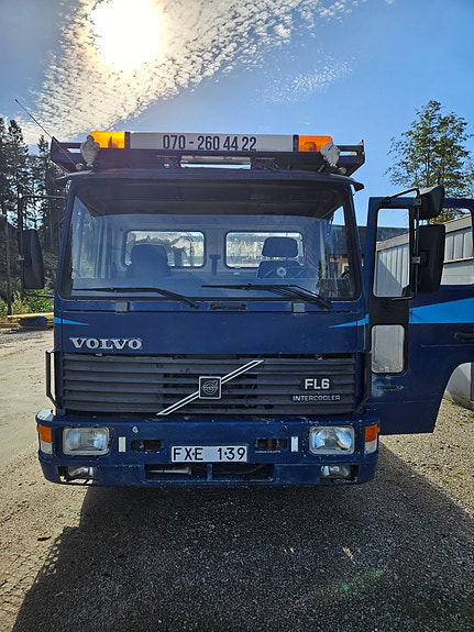 Volvo 1991 FL614 3 of 7