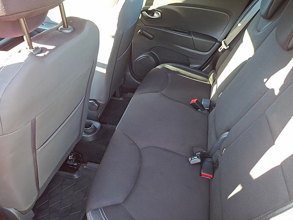 Renault Clio 9 of 9