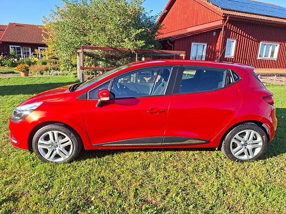 Renault Clio 3 of 9