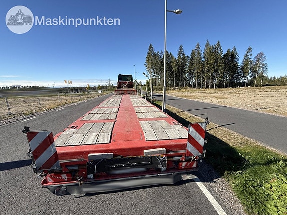 Volvo FH16 650 + jumbo trailer 6 of 27