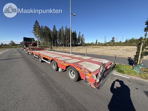 Volvo FH16 650 + jumbo trailer 7 of 27