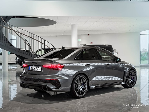 Audi RS3 2 of 24