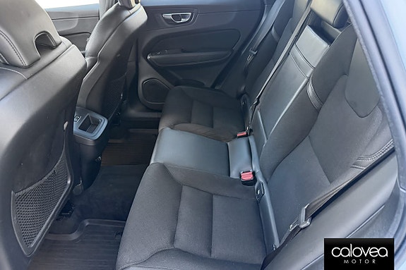 Volvo XC60 10 of 14