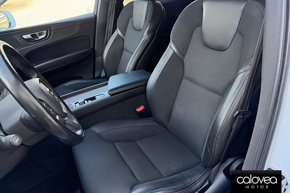 Volvo XC60 11 of 14