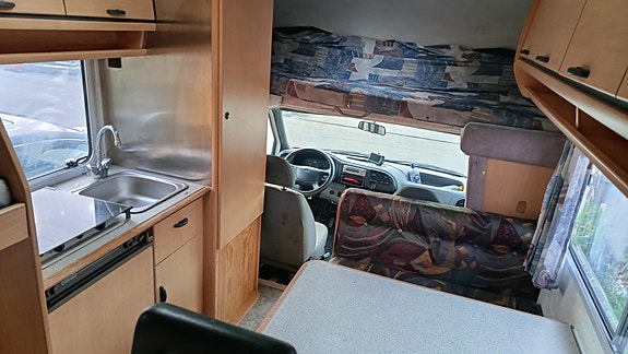 Ford Ford Transit 2.5Di | Chausson Welcome | Barnkammare | Besiktigad 5 of 12