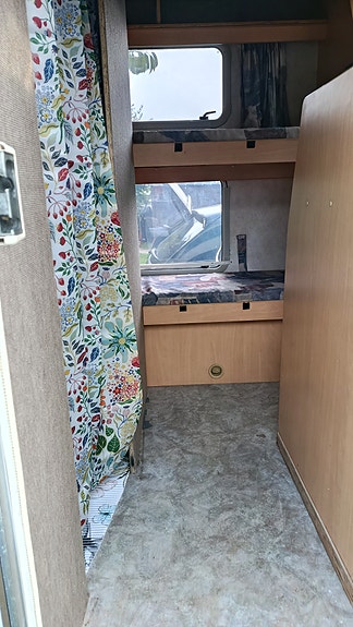 Ford Ford Transit 2.5Di | Chausson Welcome | Barnkammare | Besiktigad 3 of 12