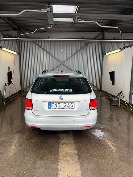 Volkswagen Golf VI 3 of 6