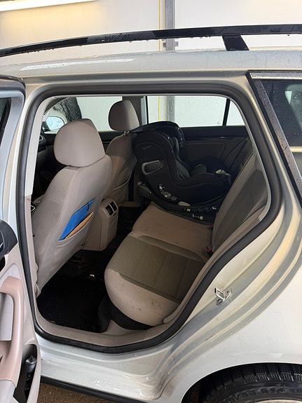 Volkswagen Golf VI 6 of 6