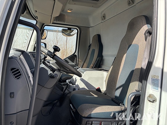 Volvo 210 8 of 12