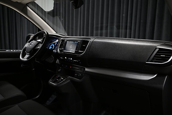 Opel Vivaro-e 28 of 30