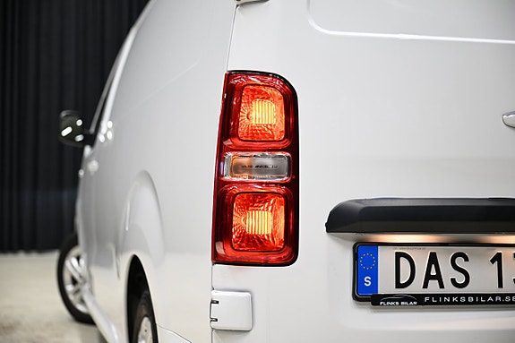 Opel Vivaro-e 12 of 30