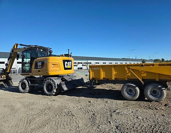 CAT M315F 4 of 10