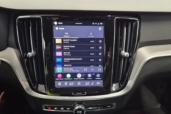 Volvo V60 16 of 23