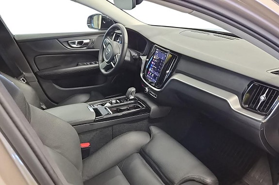 Volvo V60 11 of 23