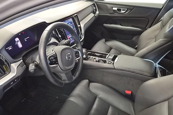 Volvo V60 13 of 23