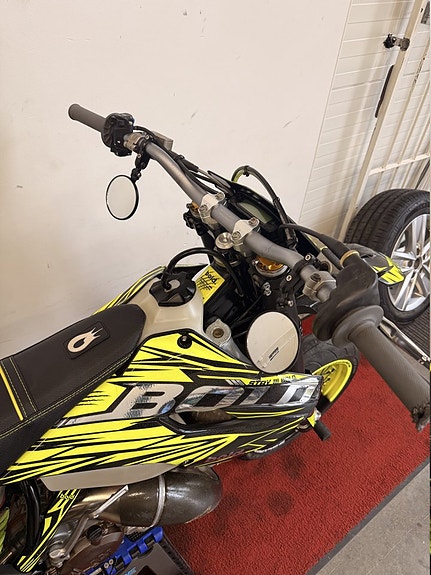 Husqvarna TE 125 2 of 6