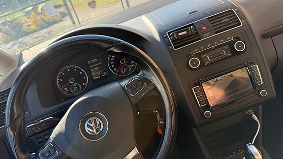 Volkswagen Touran 10 of 12