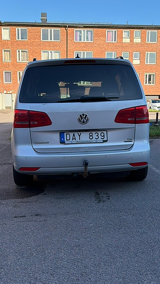 Volkswagen Touran 4 of 12