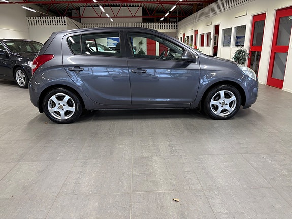 Hyundai i20 5 of 10