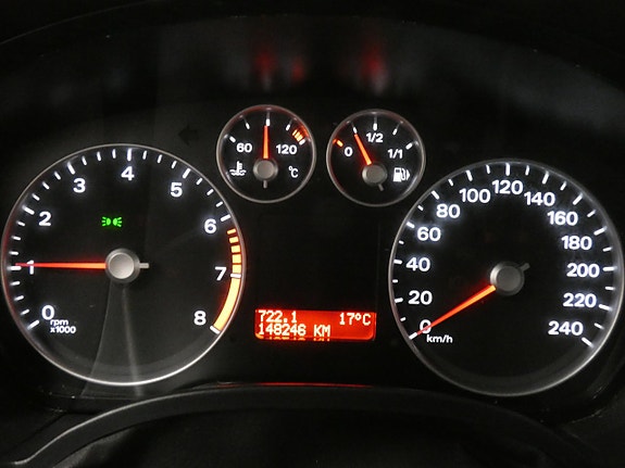 Ford C-Max 8 of 16