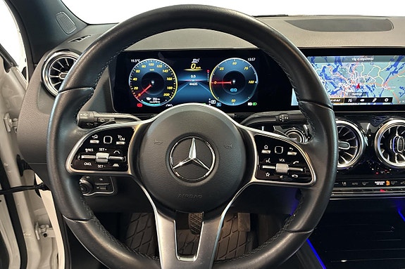 Mercedes-Benz EQA250 15 of 26