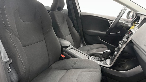 Volvo V40 15 of 21