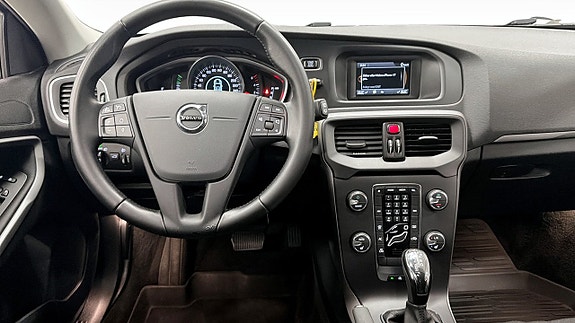 Volvo V40 13 of 21