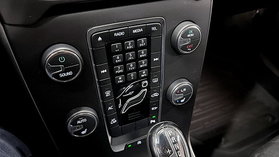 Volvo V40 19 of 21