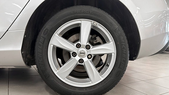 Volvo V40 7 of 21