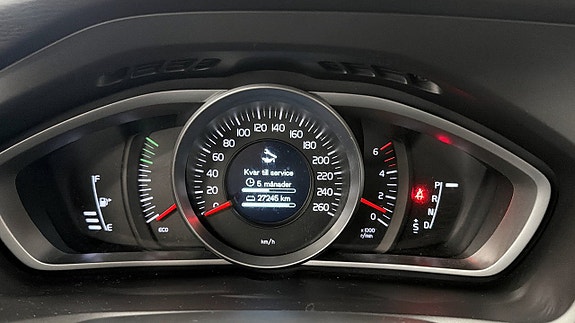 Volvo V40 18 of 21