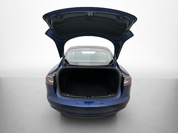 Tesla Model 3 30 of 30
