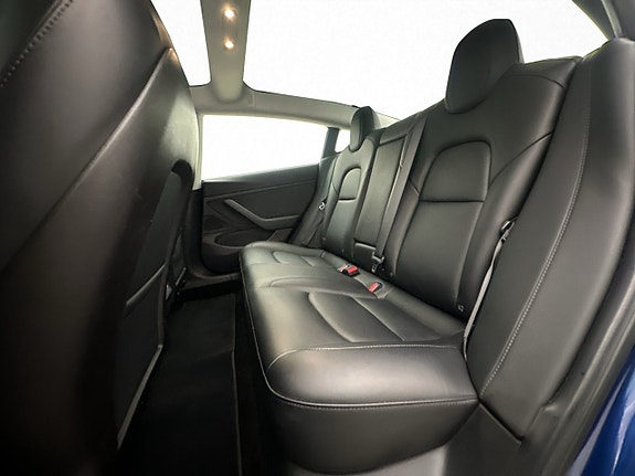 Tesla Model 3 28 of 30