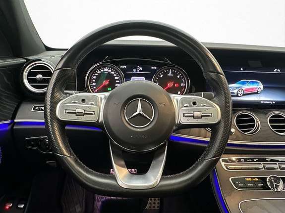 Mercedes-Benz E220 15 of 30