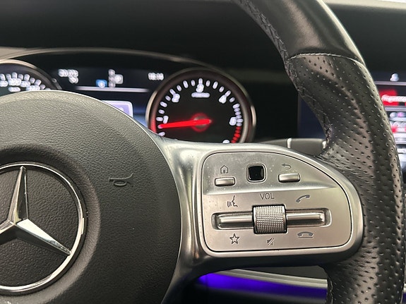 Mercedes-Benz E220 18 of 30