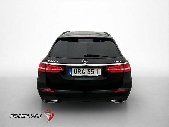 Mercedes-Benz E220 6 of 30